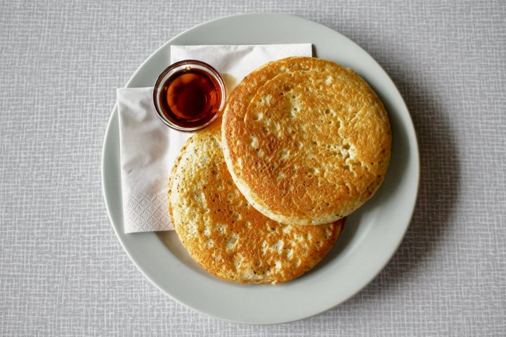 Pancakes mit Ahornsirup IMG_8787